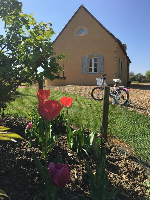 Gîte de La Hertaudière Montbizot Esterno foto