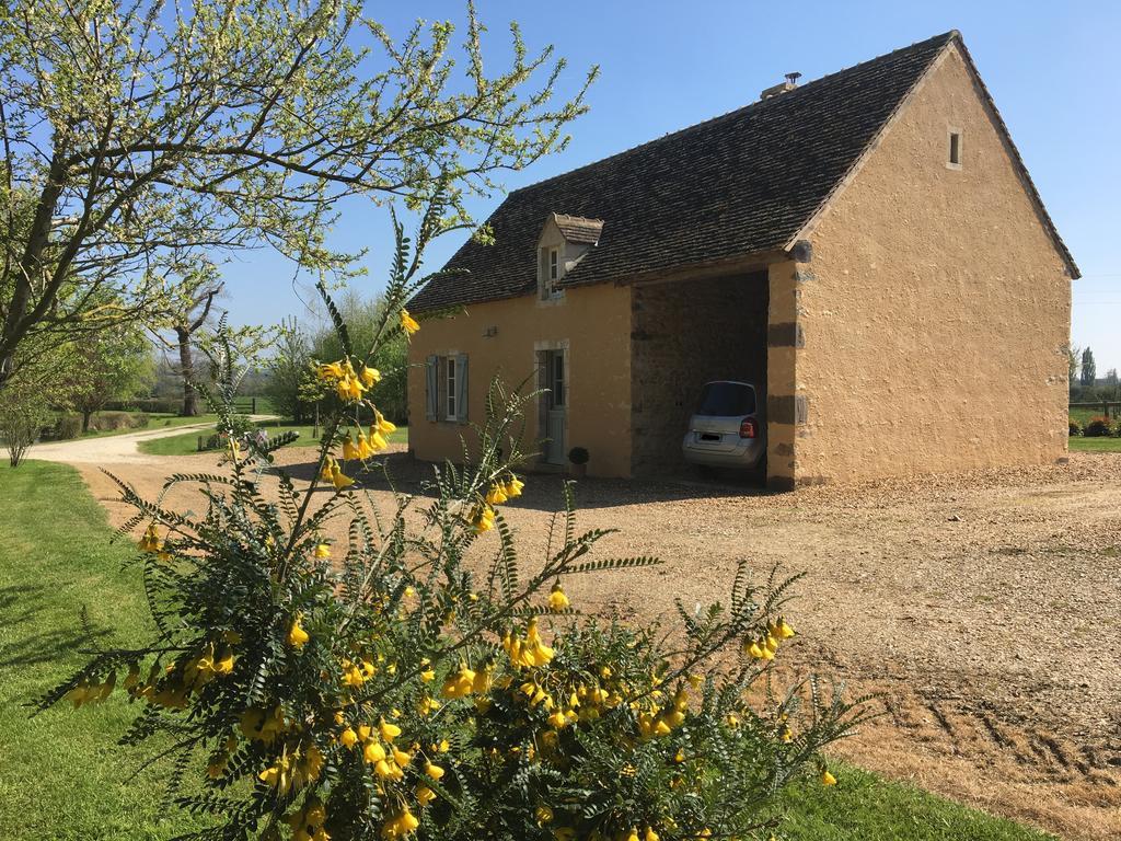 Gîte de La Hertaudière Montbizot Esterno foto