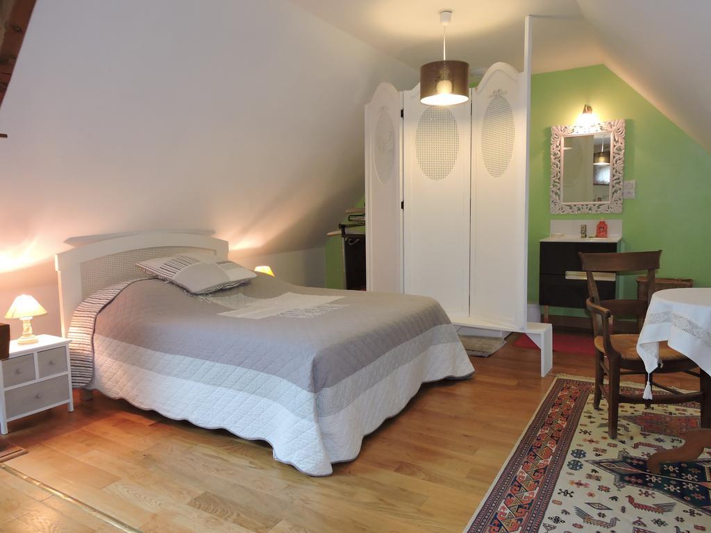 Gîte de La Hertaudière Montbizot Esterno foto